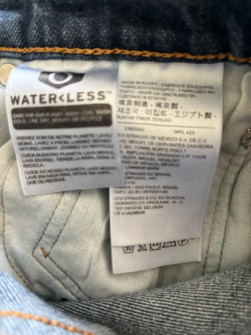 Levi’s jeans western jeans rugged strong men’s size 32x34